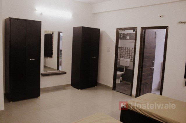 Satguru Girls Hostel